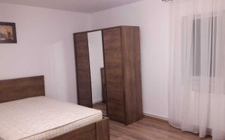 Apartament de 2 camere, deomandat, 54mp, zona UMF - Poză 2