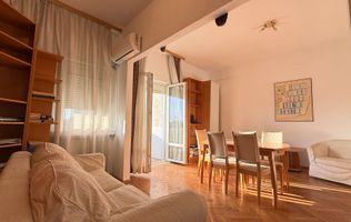 Garsonieră boemă | Mântuleasa – Sf. Ștefan | Balcon, centrală, etaj 4