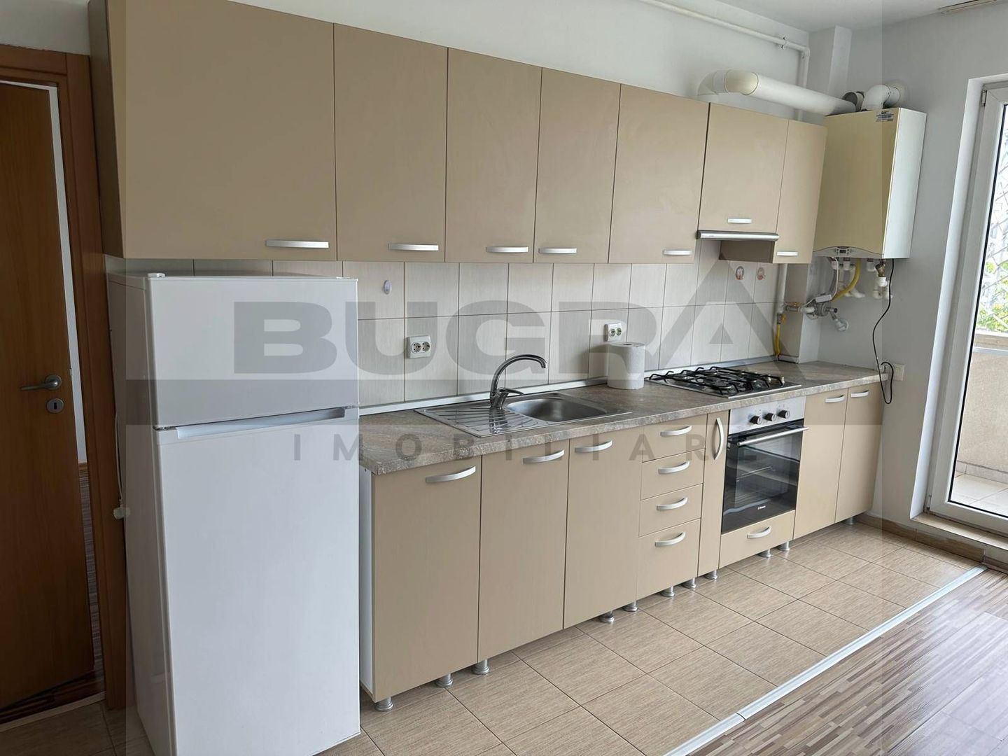 Apartament de 2 camere, 42mp, parcare, zona Piata Mihai Viteazul - Poză 3