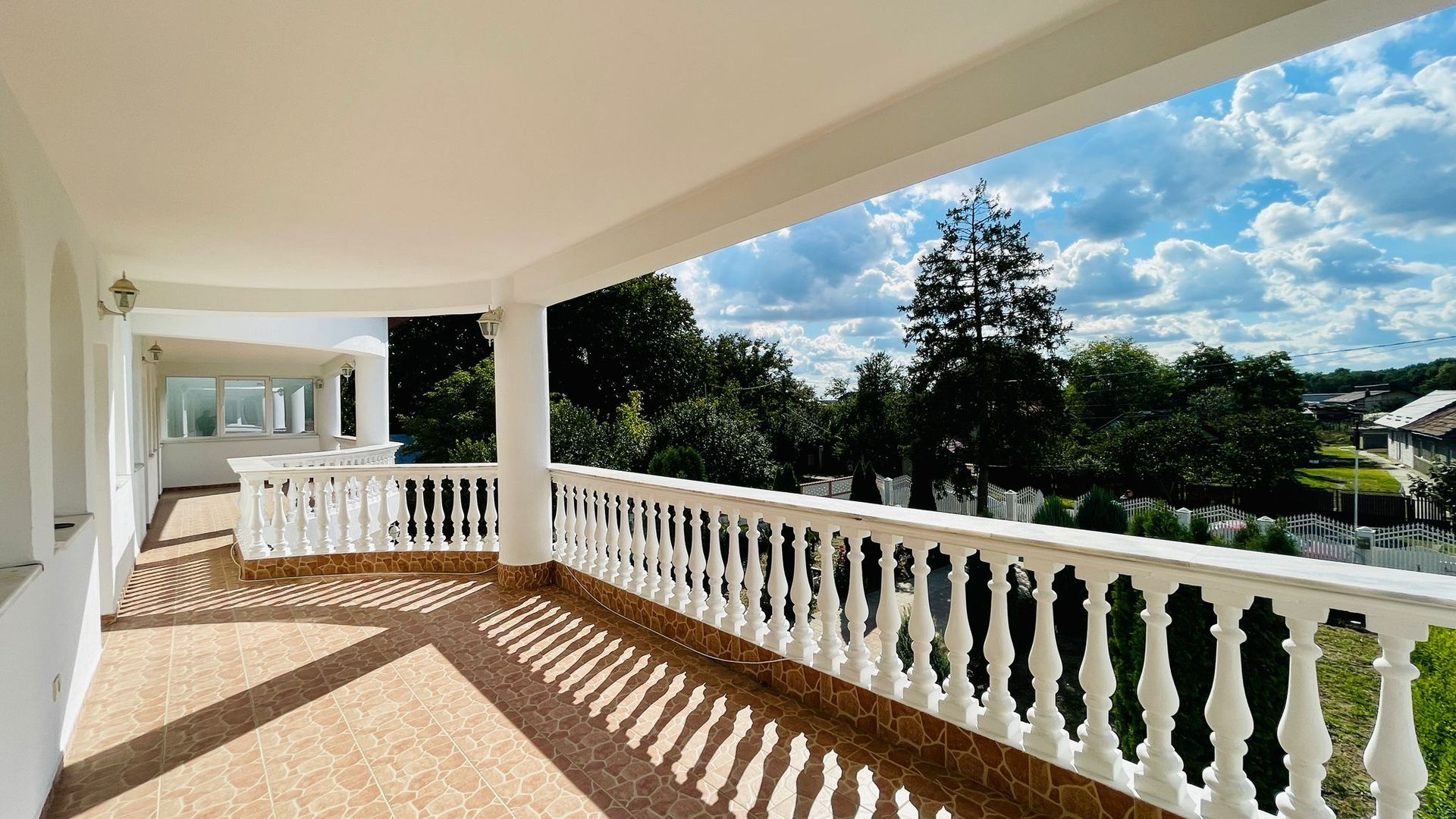 Casa  de vanzare tip duplex 5 camere Cioplani - Poză 6