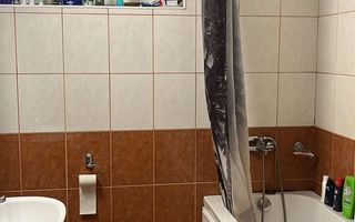 închiriez apartament cu o camera,  zona Farmec - Poză 4