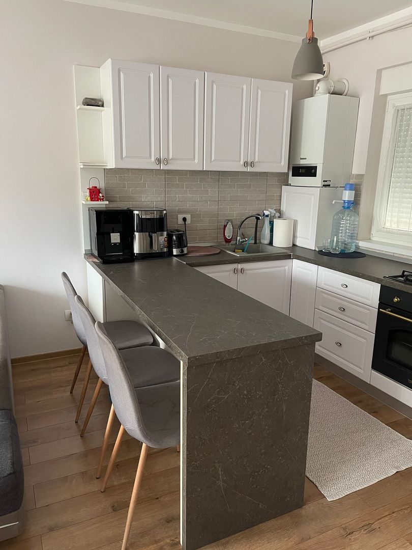 Apartament cu 2 camere si 2 locuri de parcare - Poză 4