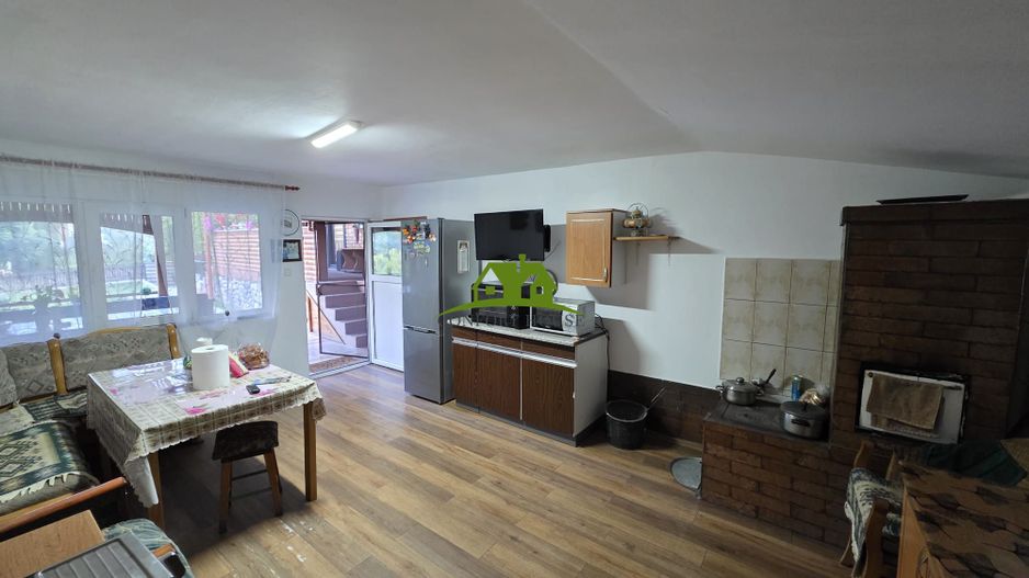 Casa P+M cu 4 camere  si 485 mp teren pe Dealul Malului, Rm Valcea - Poză 11