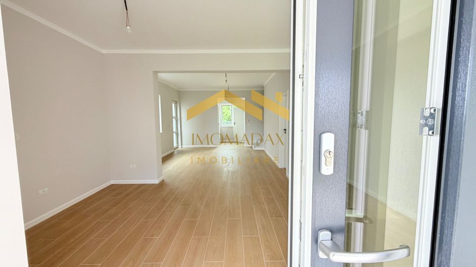 Bucovăț-Duplex 4 Camere-La Cheie - Poză 8