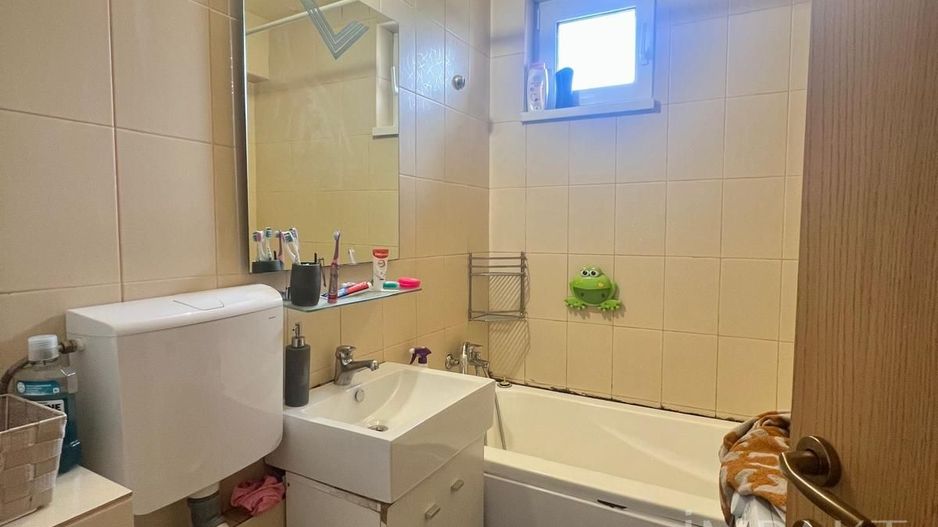 Apartament cu 3 camere in Grigorescu - Poză 5