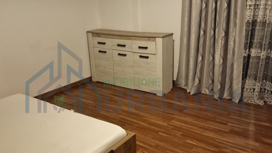 Închiriez apartament cu 2 camere in Pacurari - Poză 1
