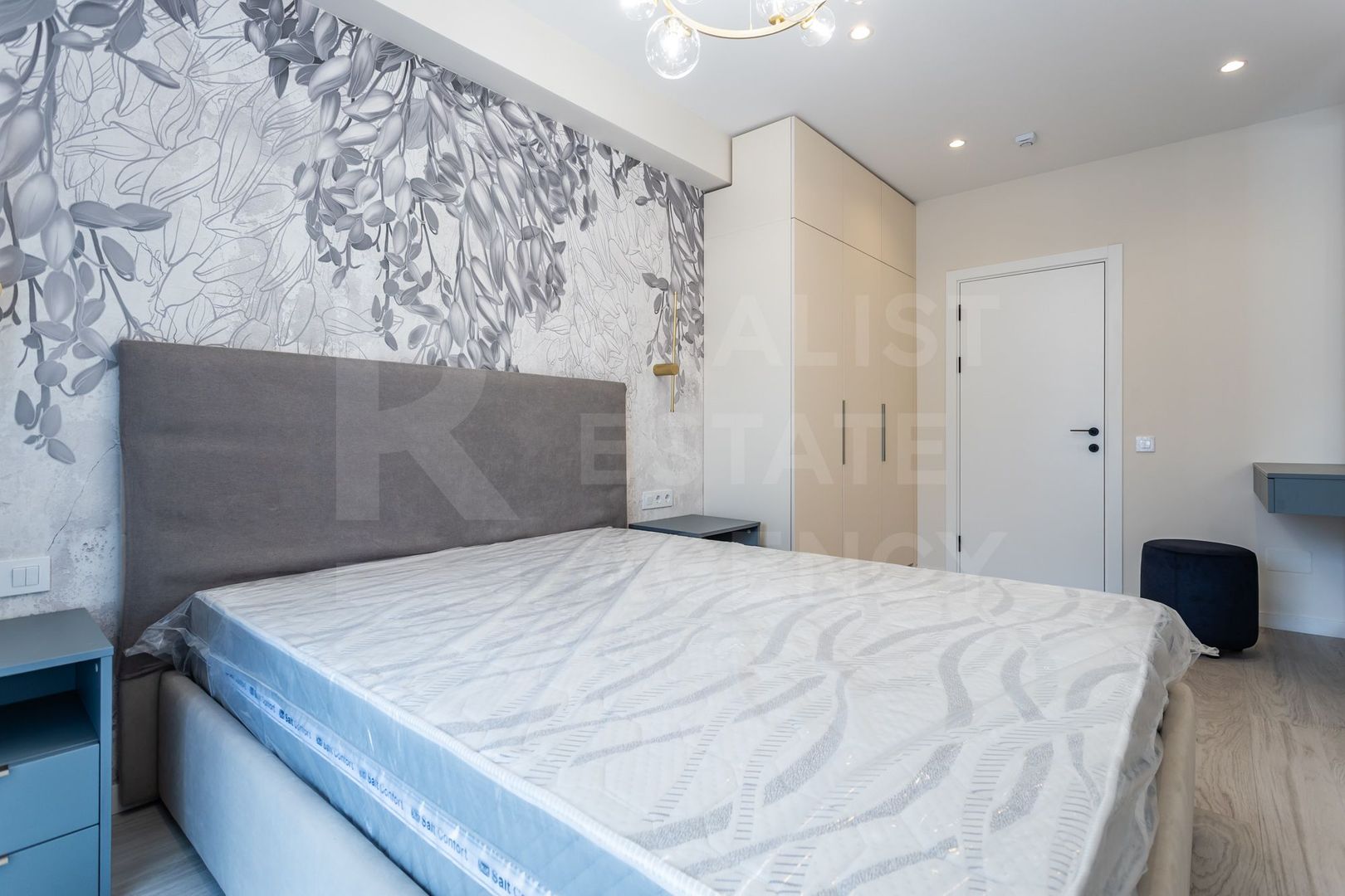 Chirie, apartament, 2 cameră, strada Calea Ieşilor, Sculeni - Poză 2