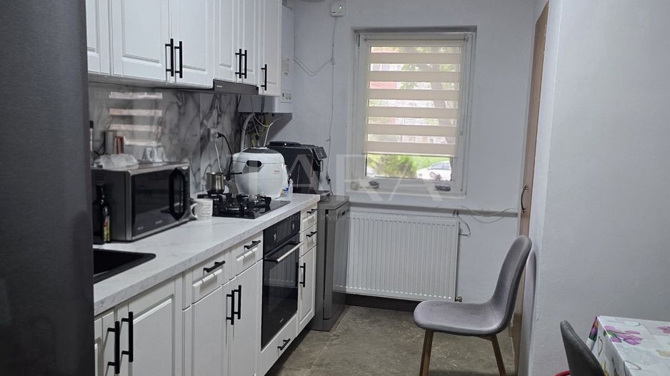 Apartament decomandat, 2 băi și 2 locuri de parcare, zona Kaufland. - Poză 3