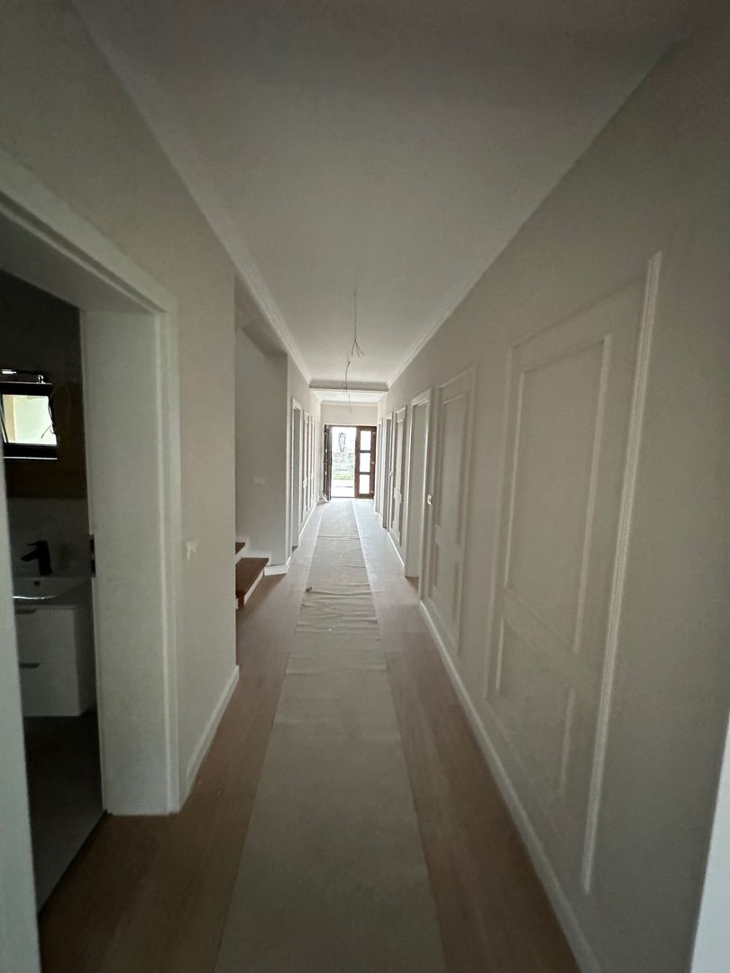 CASA TIP DUPLEX DESPARTIT PRIN GARAJ - Poză 25
