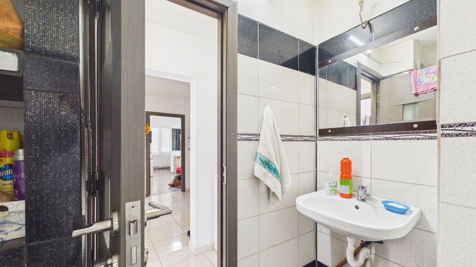 Apartament 4 camere decomandat | Parter | Metrou la 7 minute | - Poză 20