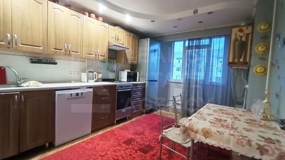 Chirie, apartament, 3 camere, str. Liviu Deleanu, Buiucani - Poză 4