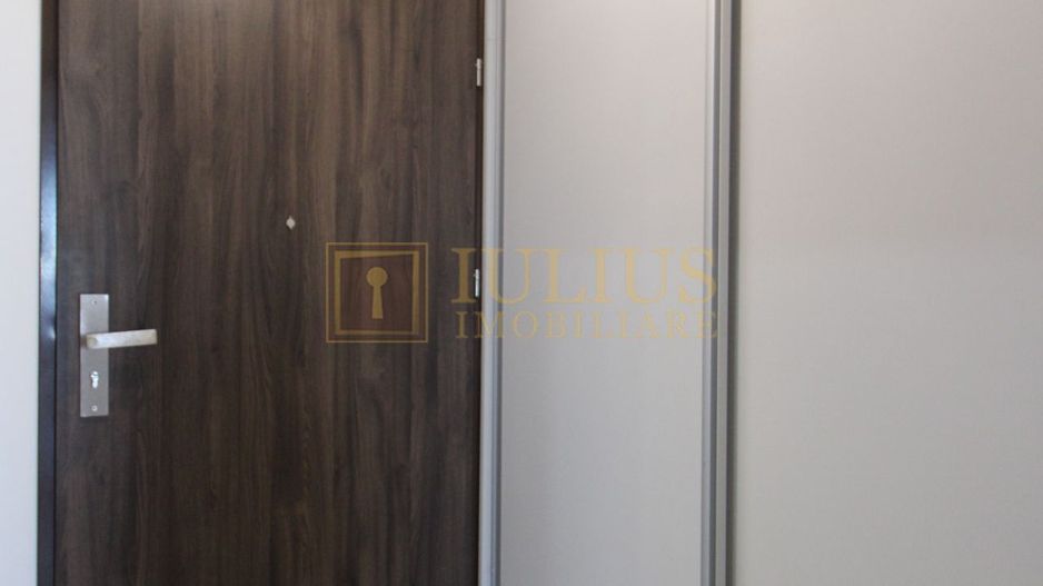 Complex URANUS PLAZA, zona Soarelui; rulouri electrice. - Poză 17