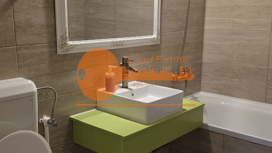 Apartament cu 4 camere in zona Lacul Tei - Bloc Reabilitat - Poză 2