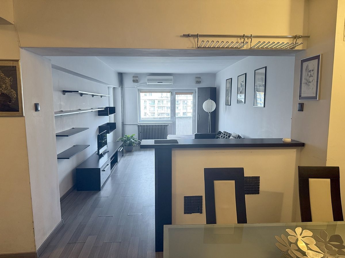 Apartament 2 Camere Decomandat – Vedere Bulevardul Unirii - Poză 3