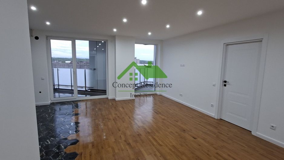 3 camere, 70 mp utili, parcare – Shopping Park - Poză 1