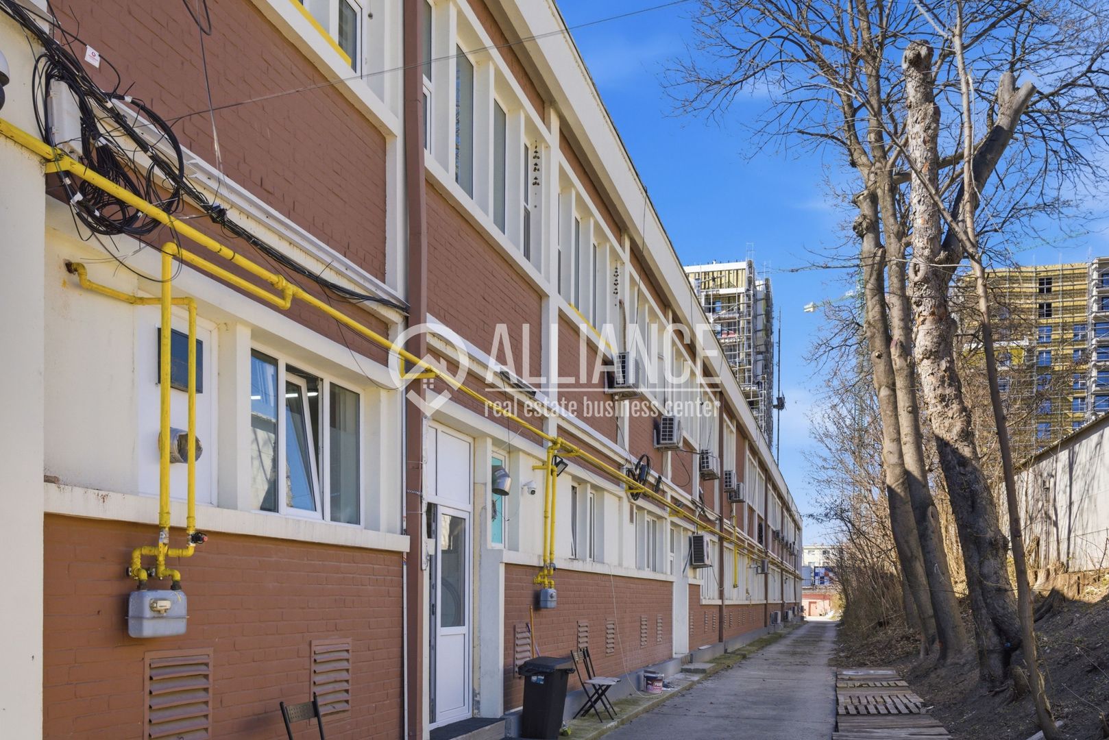 FALEZA NORD cladire multifunctionala 4600 mp cu acces din Bdul Mamaia! - Poză 29