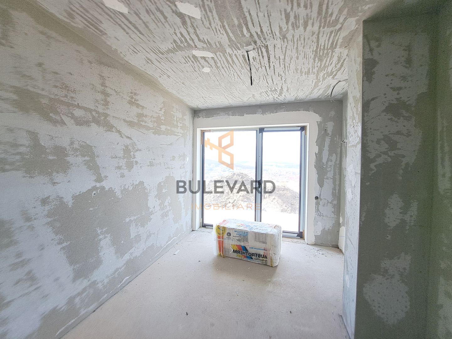 Penthouse in zona exclusivista 140 mp utili + terasa + gradina 270mp - Poză 4