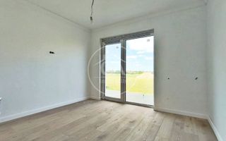 Apartament la casă de vanzare cu 2 camere si curte, Santandrei, Bihor - Poză 5