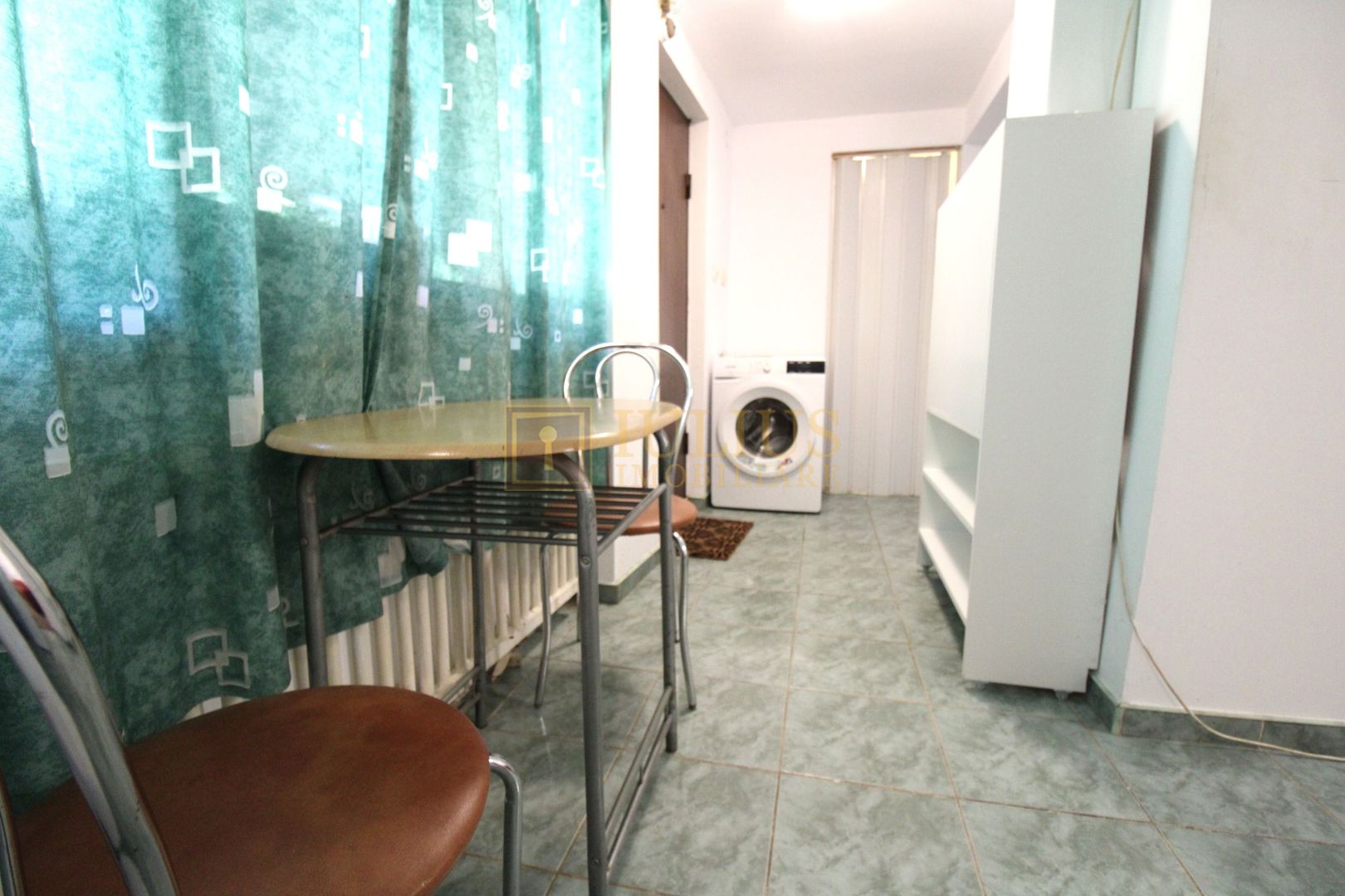 2 camere la curte intr-o zona linistita in Cetatii - Poză 6