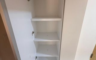 Recent renovat| partial mobilat| 2 camere| garaj, et.2| lift| balcon 12 mp. - Poză 15