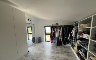 Casă deosebită, mobilată complet, liniște și acces rapid la oraș - Poză 12