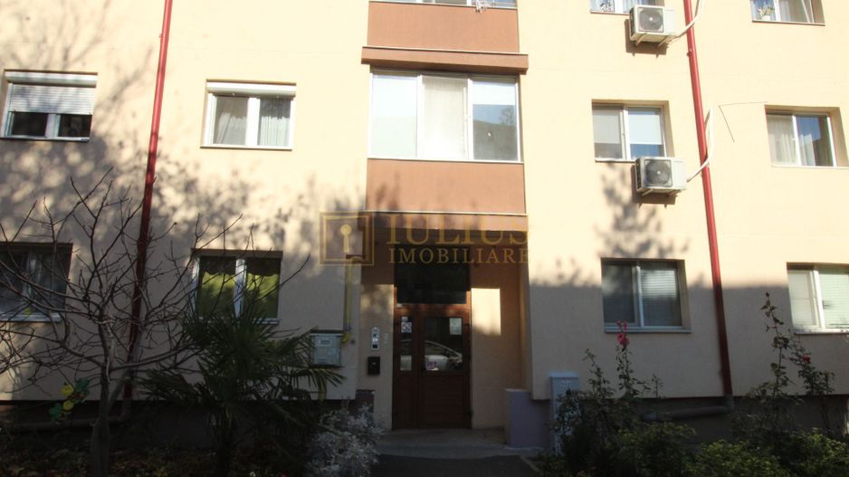 3 camere, 2 bai, centrala proprie, la 7 minute de Spitalul Judetean - Poză 16