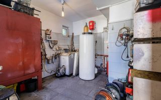 Clădire Modernă, Ideală pentru Locuință sau Afacere, cu Terasă Panoramică - Poză 24