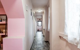 Casă în Vinga – restaurată Integral 2025 | 3 camere | teren generos - Poză 4