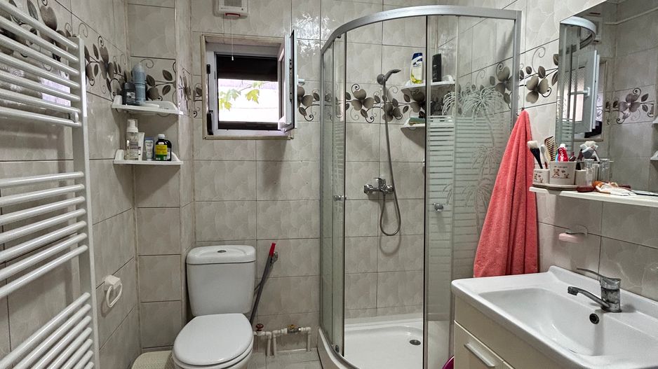 Vila P+M zona noua de vile Navodari - Poză 8