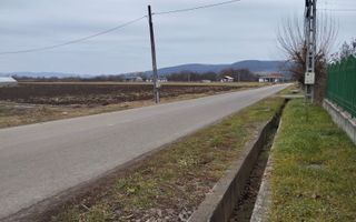 Teren intravilan 2500 mp-pretabil case, pensiune-Zona Crama Jelna - Poză 3