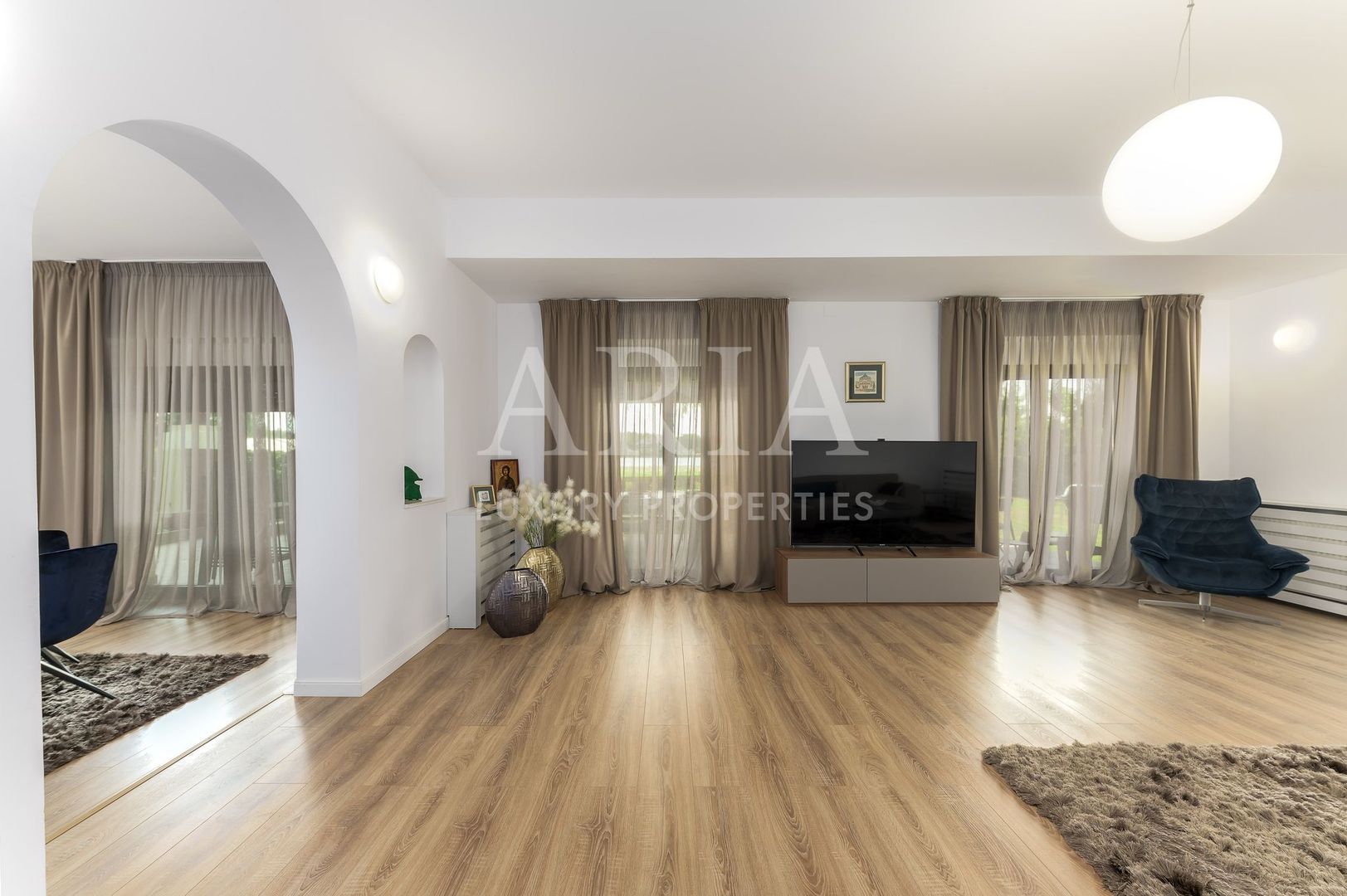 VILA SNAGOV WATERFRONT - PISCINA - PONTON 40M DESCHIDERE LA LAC - Poză 12