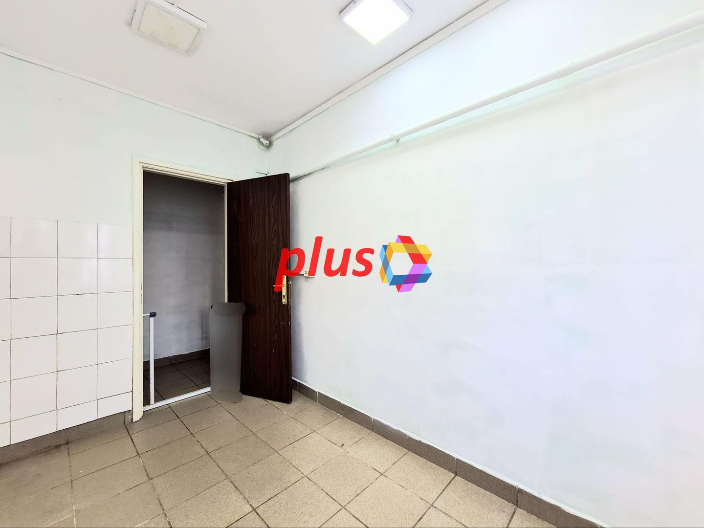 Spatiu comercial de închiriat cu vad Brașov - 55 mp # plus-imo.ro - Poză 5