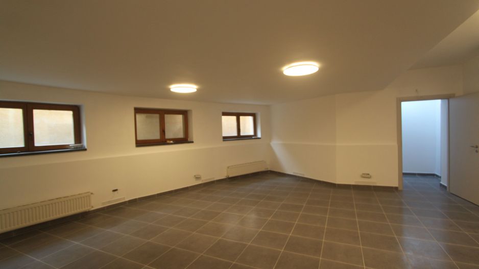 Spatiu birouri D+P - 289mp - zona Rebreanu - Poză 11