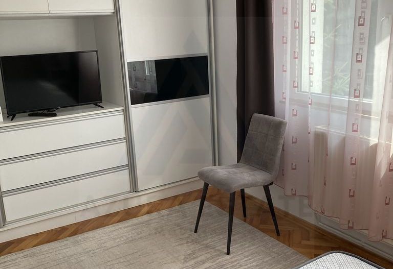Apartament 2 camere 47 mp dotat cu AC si balcon in zona Hipodrom I - Poză 4
