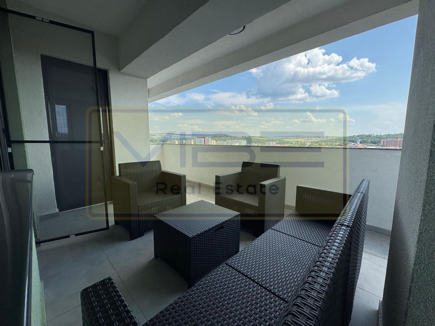Apartament 2 camere decomandat cu parcare subterana  Unirea Towers - Poză 24