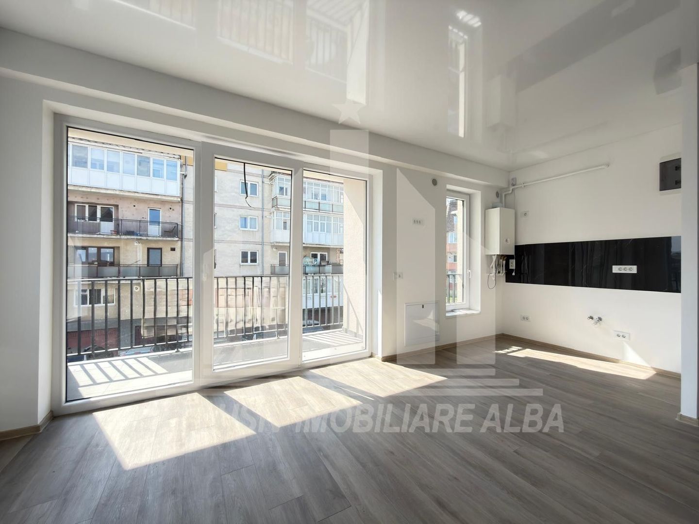 Garsoniera de vanzare | 34 mp | Etaj 1 | Bloc Nou 2025 | Tolstoi - Poză 1