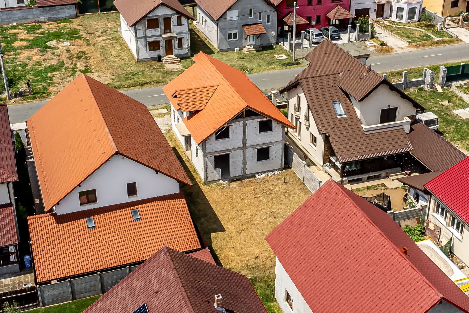 VANDUT! Casă “la roșu” - Livada - 3 km de Arad - Poză 2