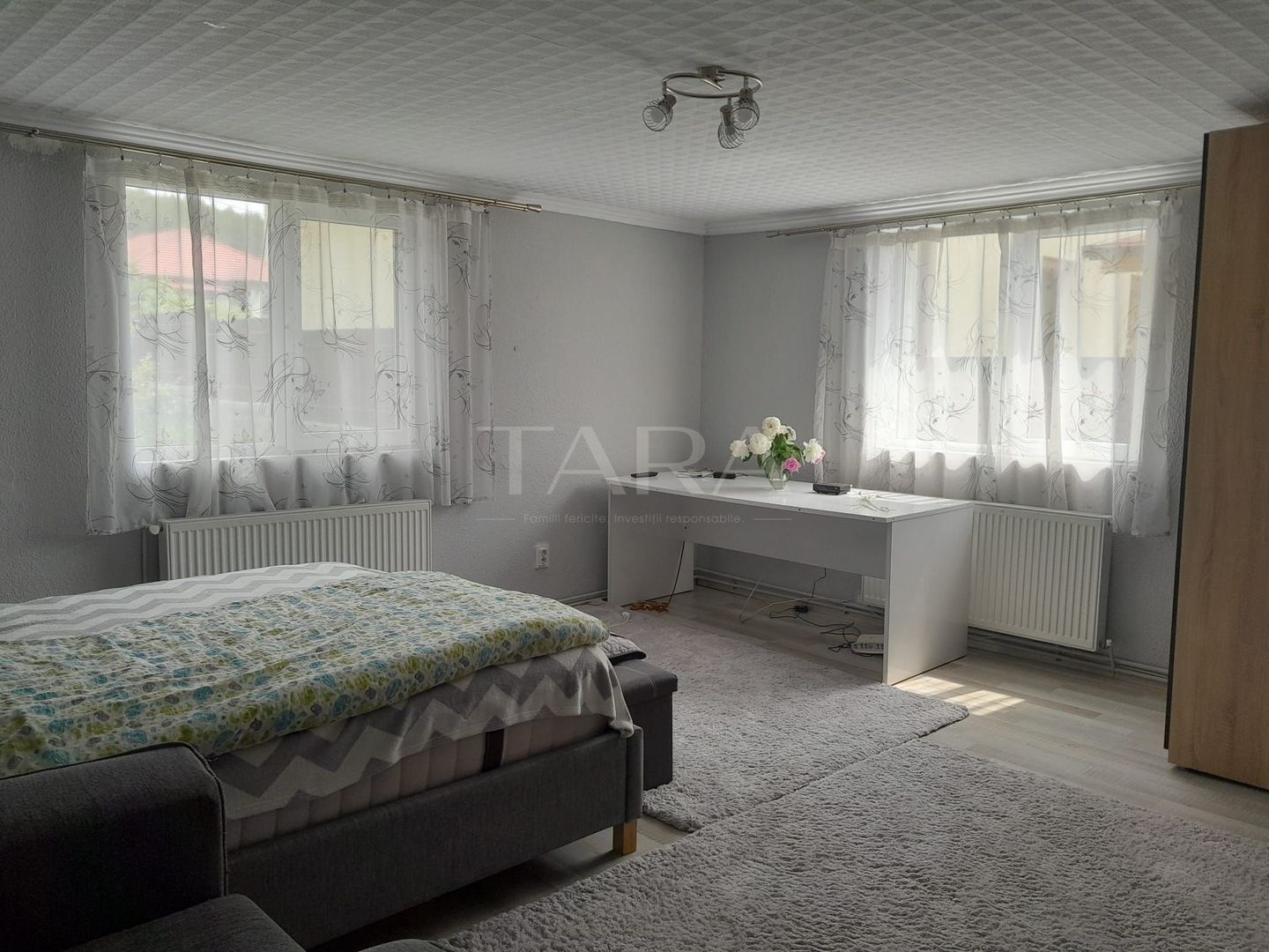Casă spațioasă, teren generos– Câmpenești - Poză 3