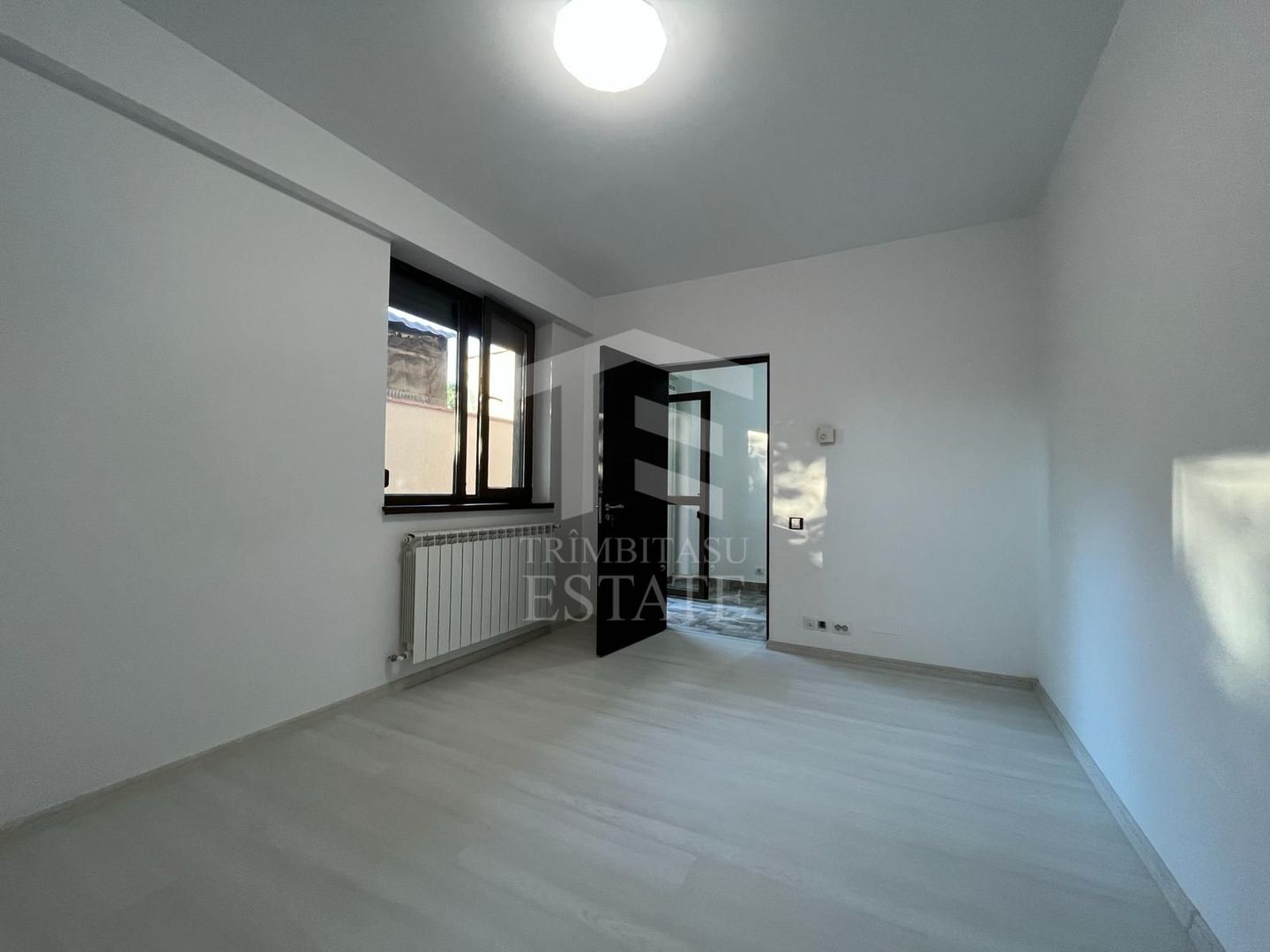 Comision 0 Apartament 3 cam Bucuresti Noi ,deosebit; suprafata mare - Poză 9