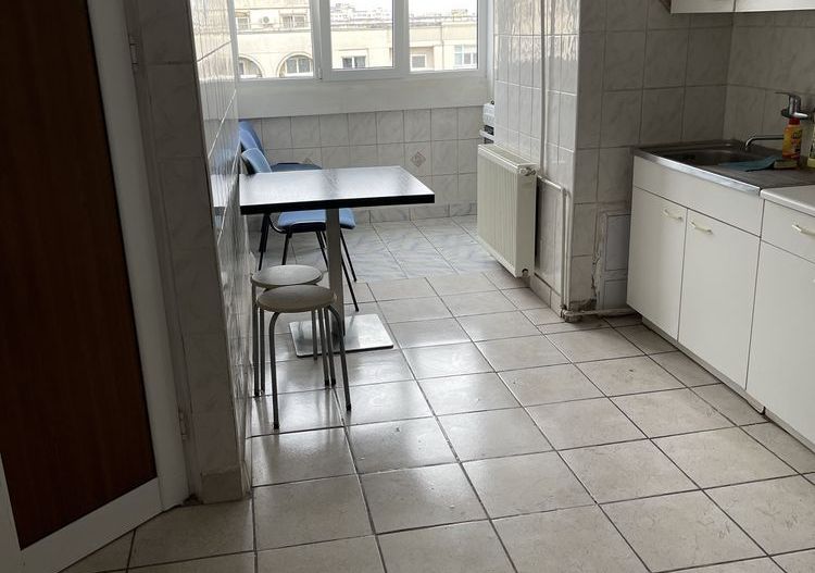 Vand 3camere mare stradal din Blvdul Decebal Bucuresti - Poză 4