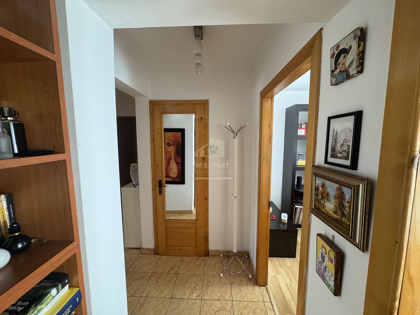 APARTAMENT 3 CAMERE CAMPULUNG, ETAJ 3, ULTRACENTRAL - Poză 32