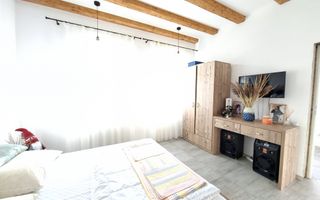 Casa renovata in Fantanele - Poză 9