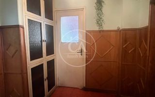 Apartament cu 3 camere de vânzare în zona Rogerius, Oradea - Poză 9