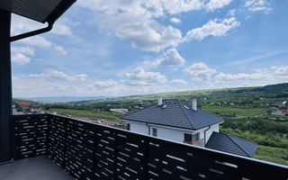 Apartament cu 3 camere, balcon de 9 mp, parcare și boxă de depozitare. - Poză 8