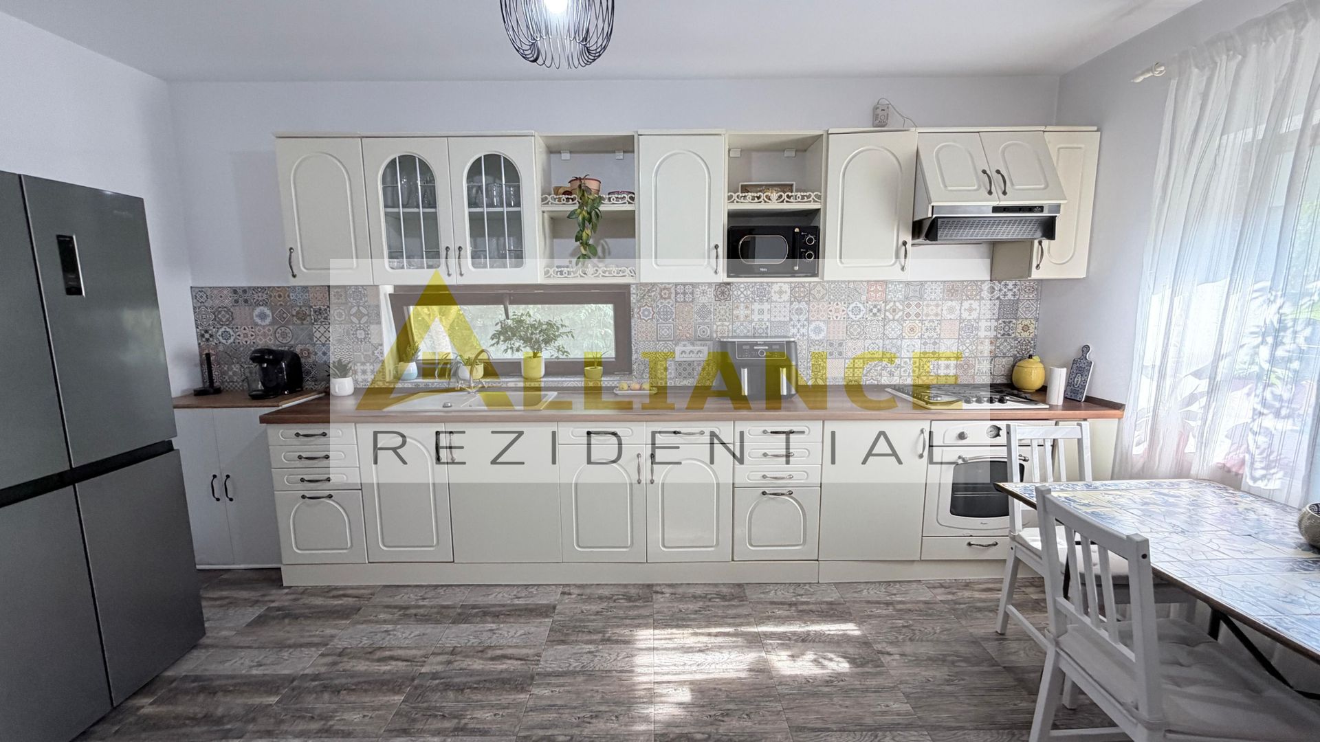 Casa Individuala - 4 camere - 2 bai - 326 mp teren - Poză 8