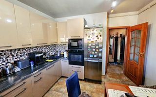 Apartament 3 camere, 111 mp utili, cu garaj, Cetate - Poză 8