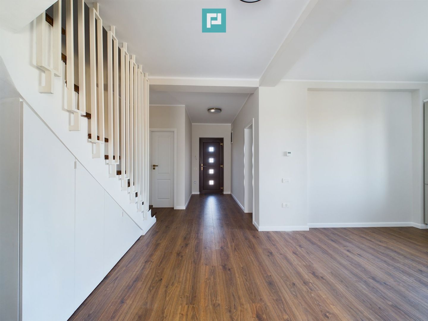 Duplex 1/2 în Moşniţa Nouă - Poză 2