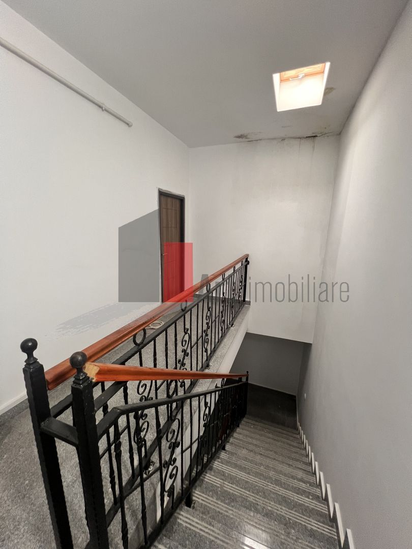 Apart Hotel VILA P+2E+ MANSARDA ,  7 garsoniere,  apartamante cu  2 camere si 3. - Poză 32
