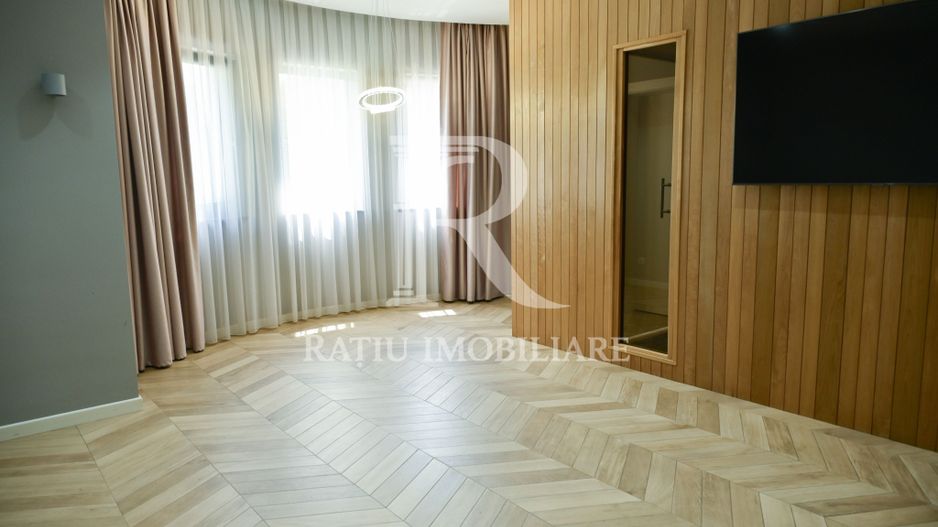 Pensiune agroturistica de vanzare | Piscina| Sauna| Sânmartin | Bihor - Poză 29