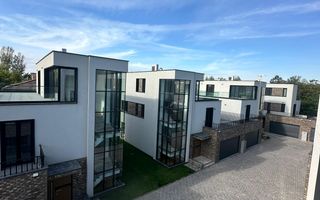 Vila cu 5 camere cu piscina proprie - scoala Americana - Poză 25